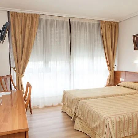 فندق Anclas إل أستيريلو