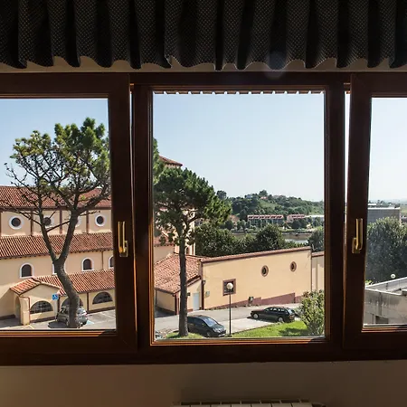 Anclas فندق إل أستيريلو