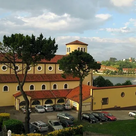 Anclas 2* El Astillero