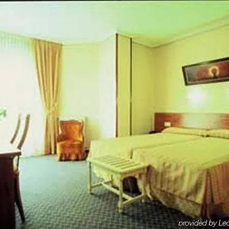Hotel Las Anclas 2*