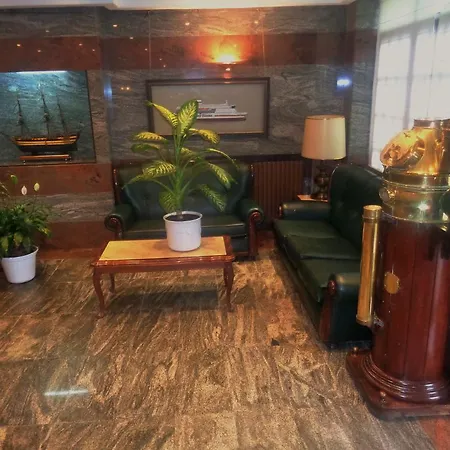 Anclas فندق إل أستيريلو