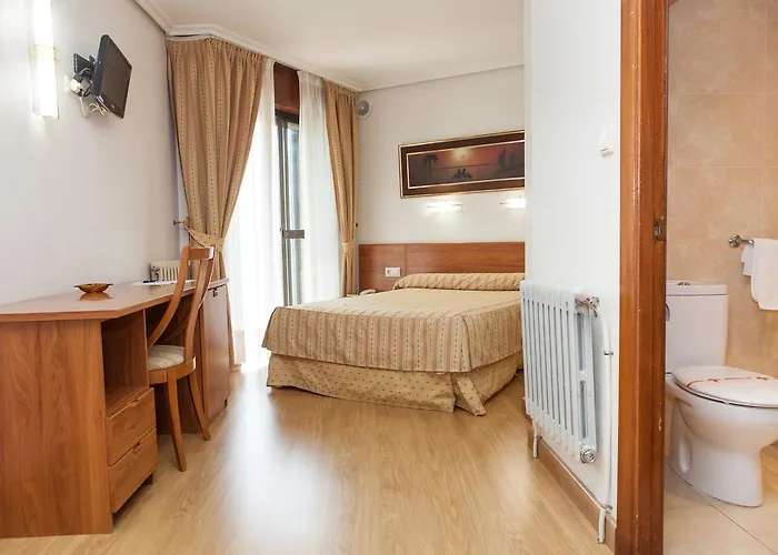 Anclas 2* エル・アスティジェロ