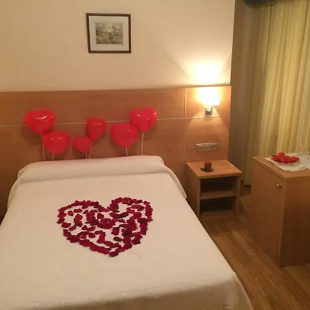 Anclas 2* エル・アスティジェロ